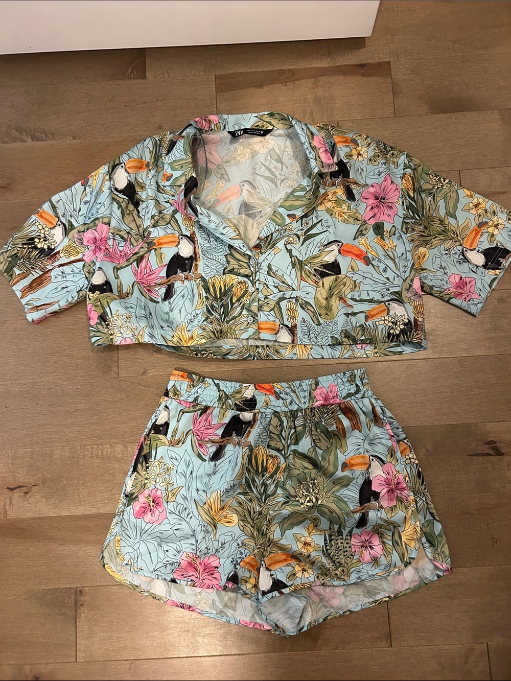Zara Light Blue Tropical Toucan Print Athletic Shorts